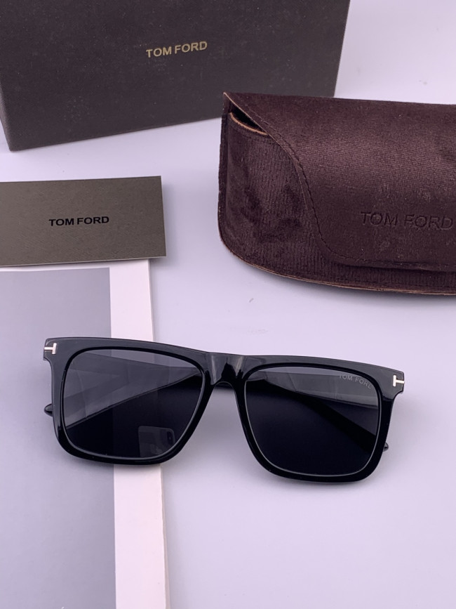 TOM FORD  SUNGLASSES-57
