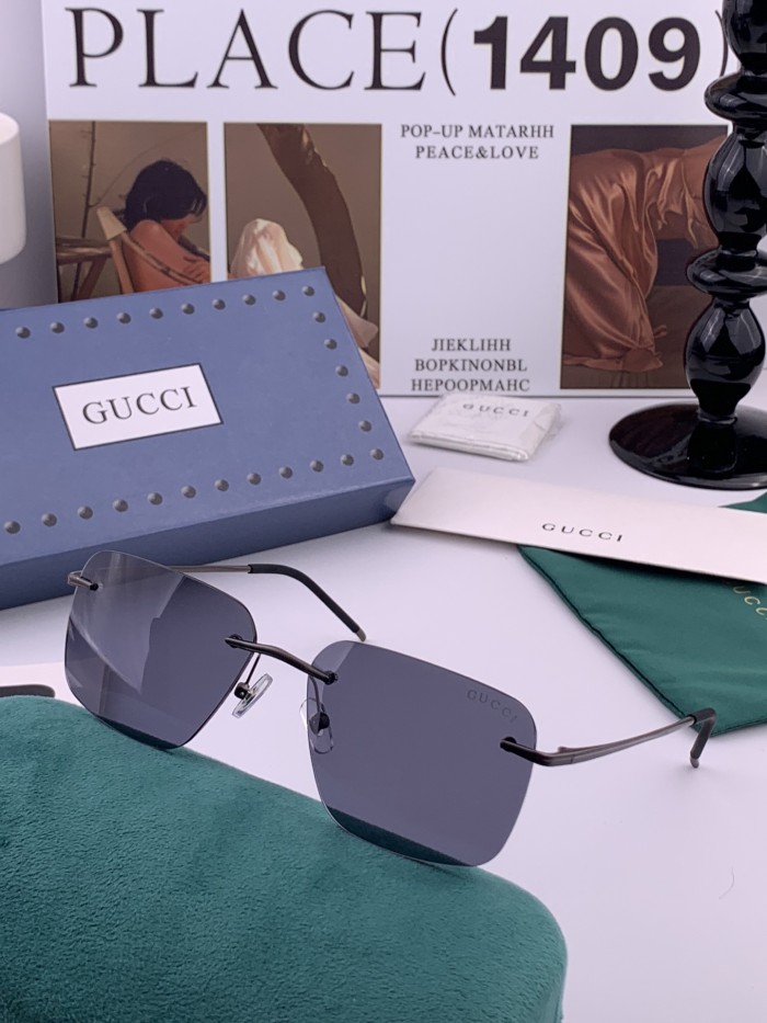 GUCCI SUNGLASSES-011