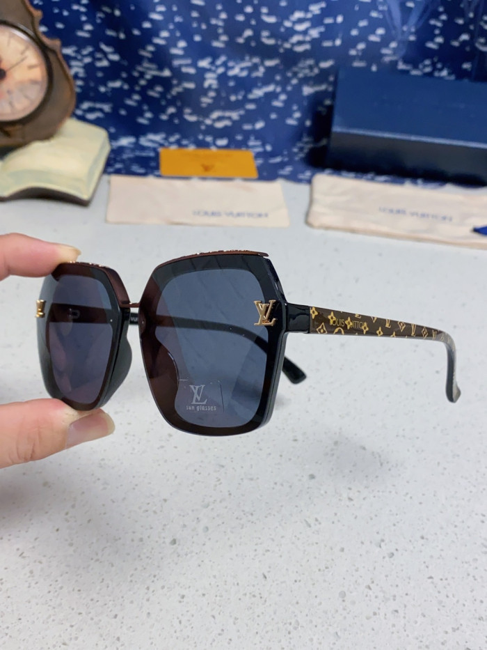 LOUIS VUITTON   SUNGLASSES-08