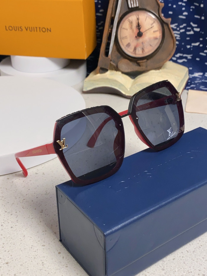 LOUIS VUITTON   SUNGLASSES-08