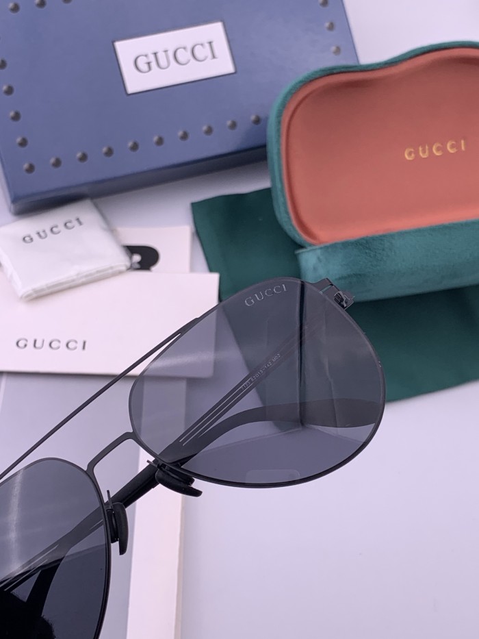 GUCCI SUNGLASSES-011