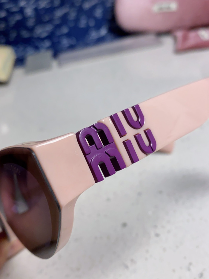 MIU MIU SUNGLASSES-08