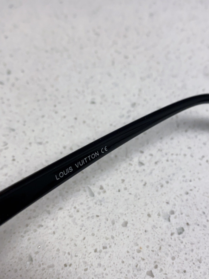 LOUIS VUITTON   SUNGLASSES-08
