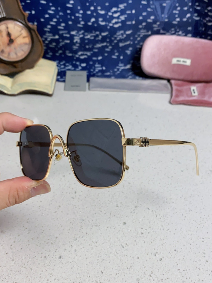 MIU MIU SUNGLASSES-09