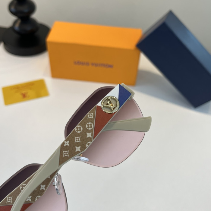LOUIS VUITTON   SUNGLASSES-09