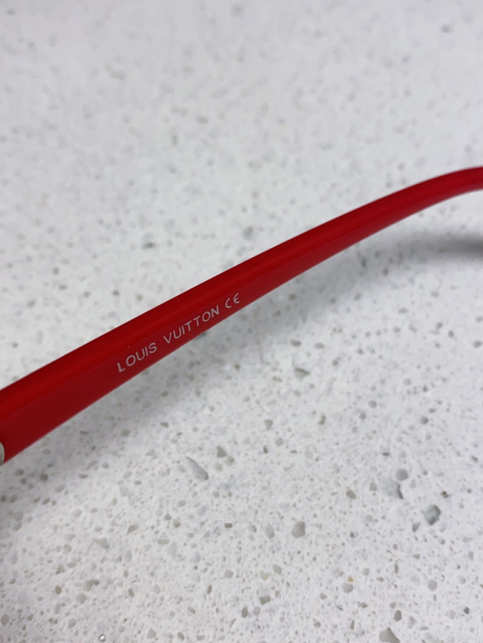 LOUIS VUITTON   SUNGLASSES-08