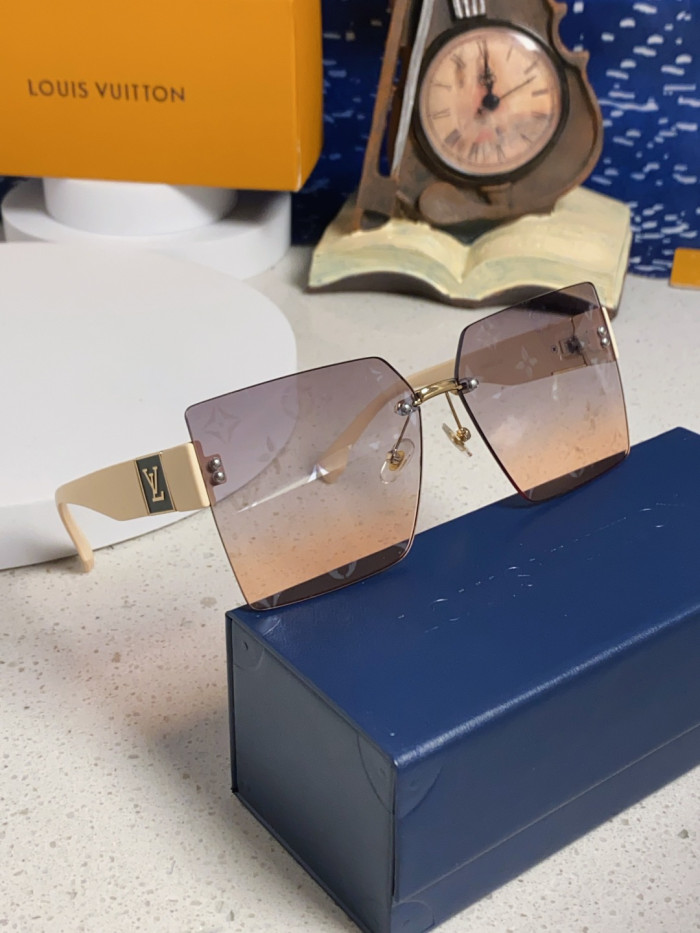 LOUIS VUITTON   SUNGLASSES-09