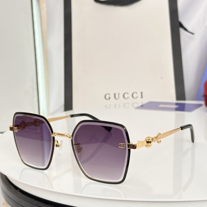 GUCCI SUNGLASSES-061