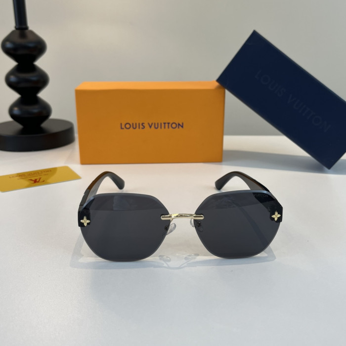 LOUIS VUITTON   SUNGLASSES-09