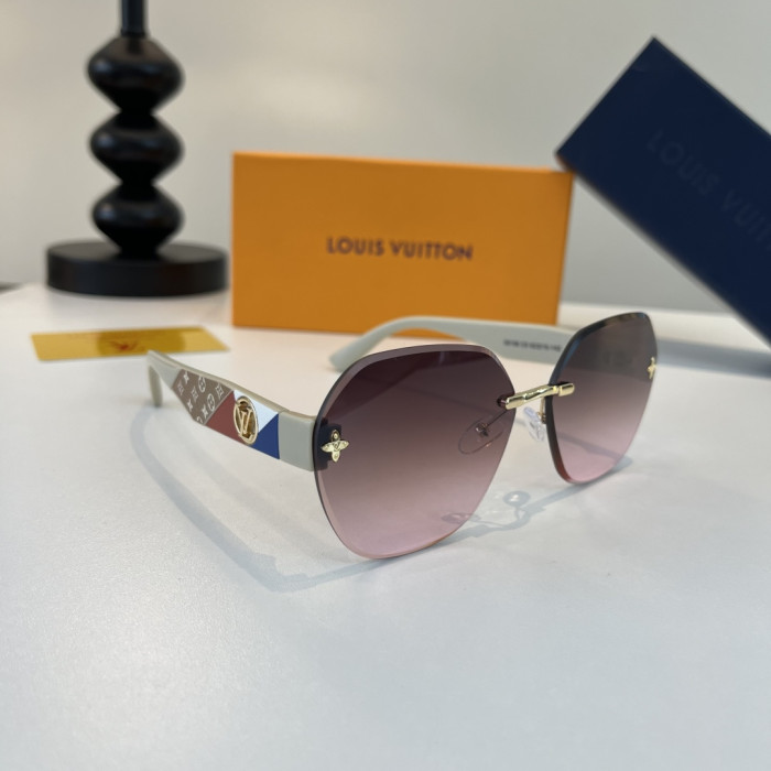 LOUIS VUITTON   SUNGLASSES-09