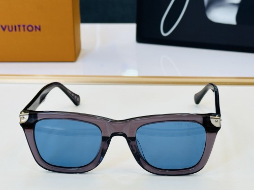 LOUIS VUITTON  SUNGLASSES-051
