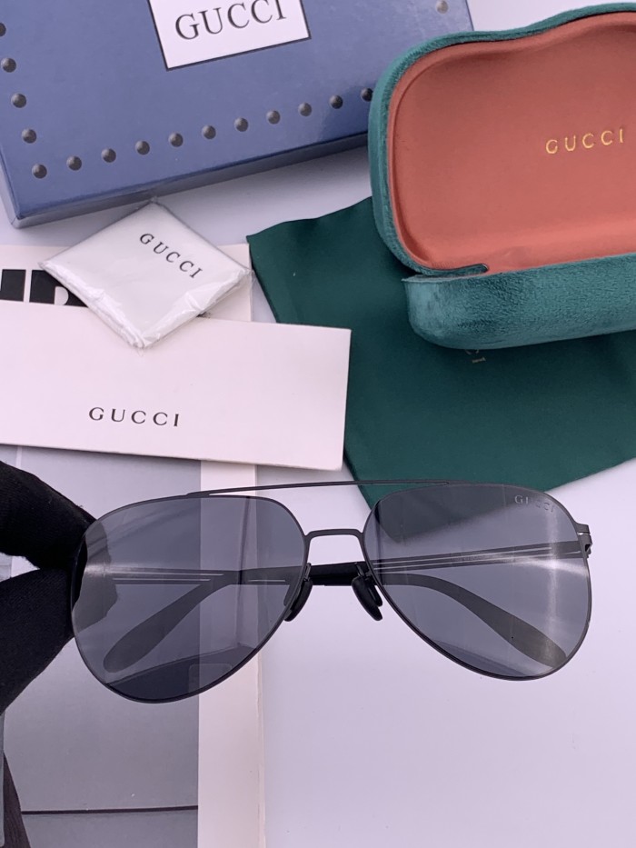 GUCCI SUNGLASSES-011