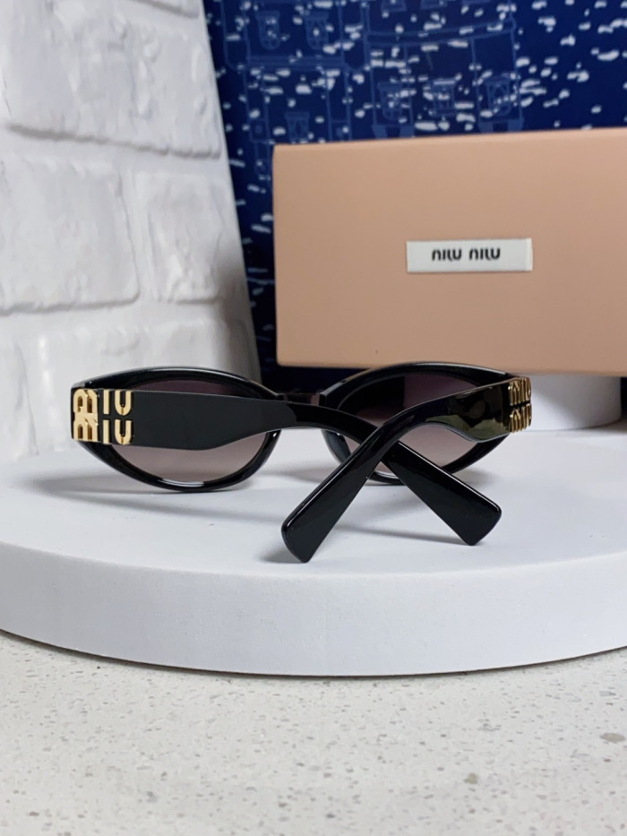 MIU MIU SUNGLASSES-08