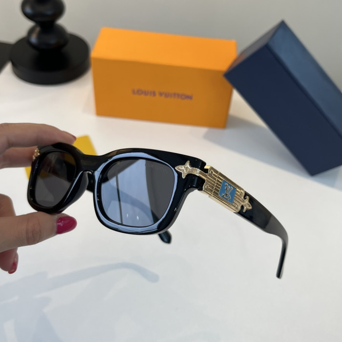 LOUIS VUITTON   SUNGLASSES-09