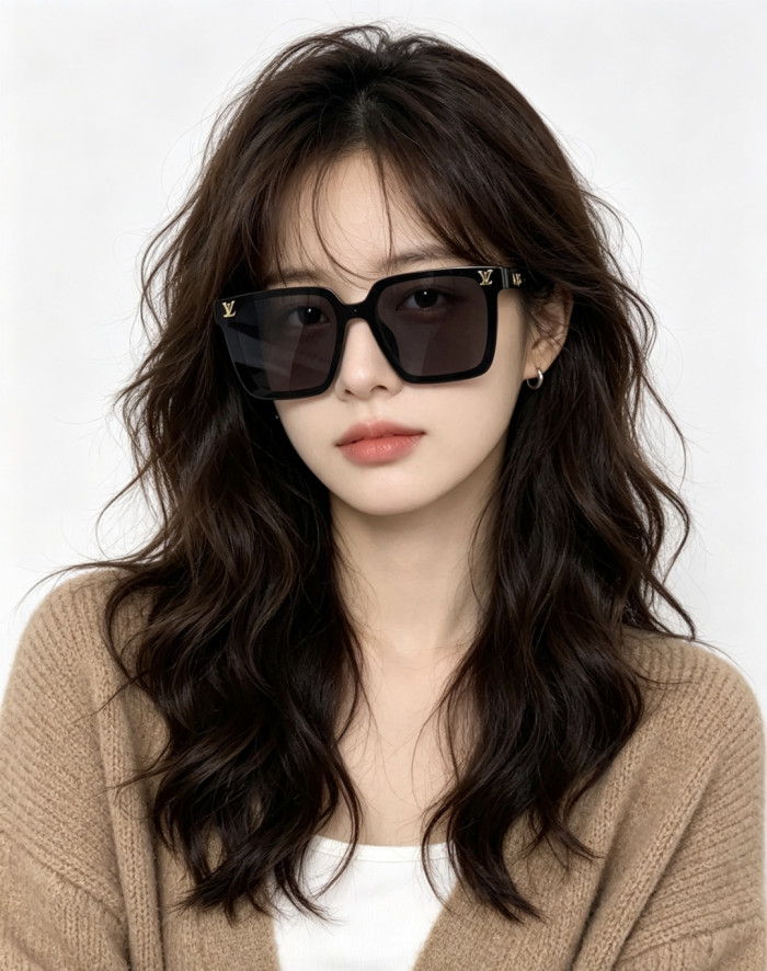 LOUIS VUITTON  SUNGLASSES-57