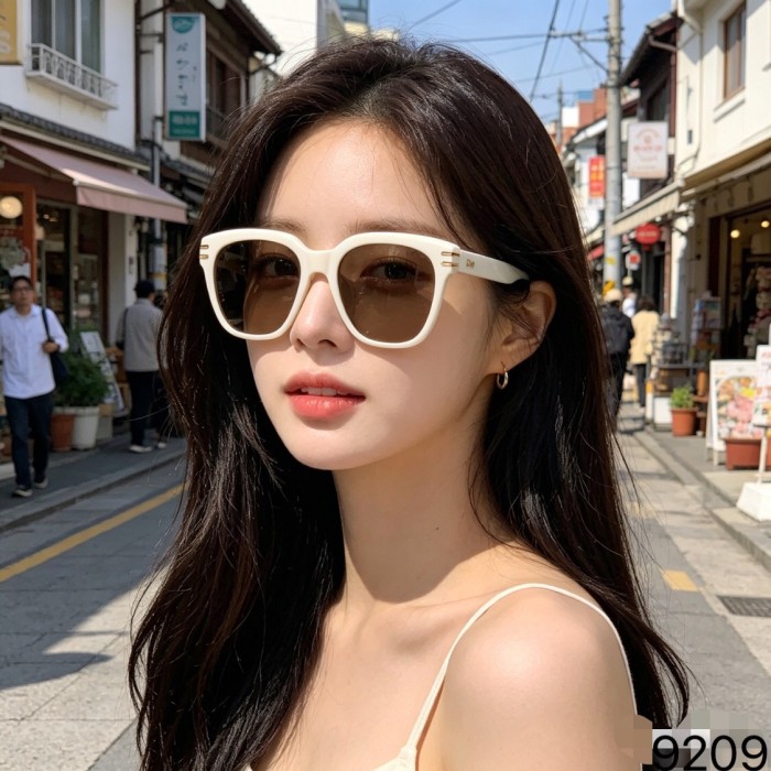 DIOR  SUNGLASSES-521