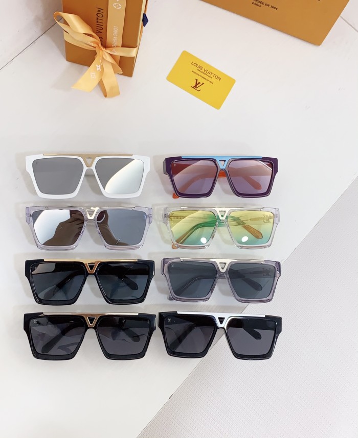 LOUIS VUITTON  SUNGLASSES-051