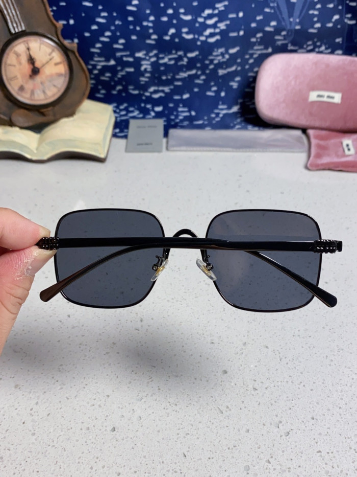 MIU MIU SUNGLASSES-09
