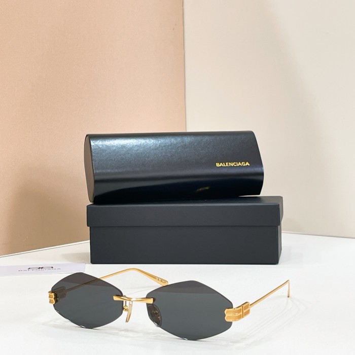 BALENCIAGA SUNGLASSES-061