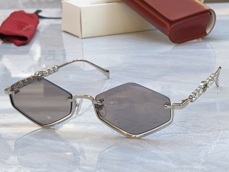 GUCCI SUNGLASSES-041