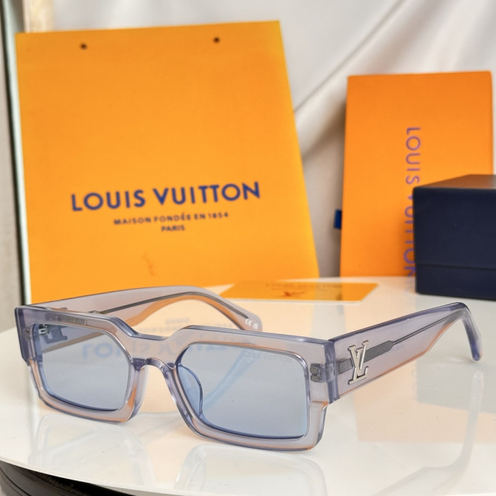 LOUIS VUITTON SUNGLASSES-051