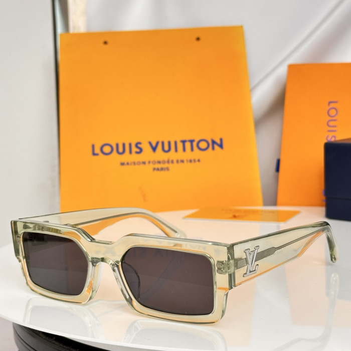 LOUIS VUITTON SUNGLASSES-051