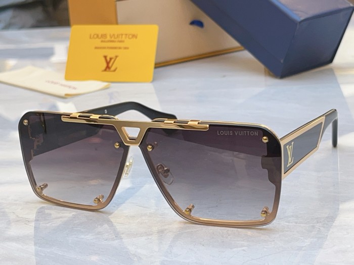 LOUIS VUITTON SUNGLASSES-051