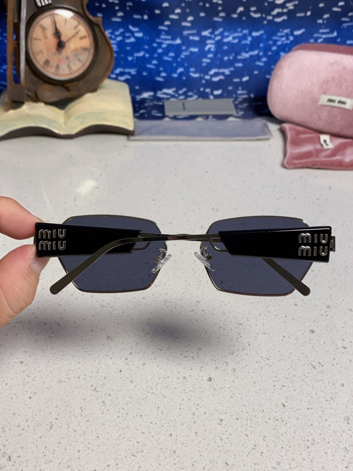 MIU MIU  SUNGLASSES-08