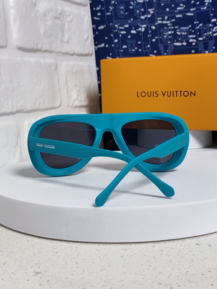 LOUIS VUITTON  SUNGLASSES-09