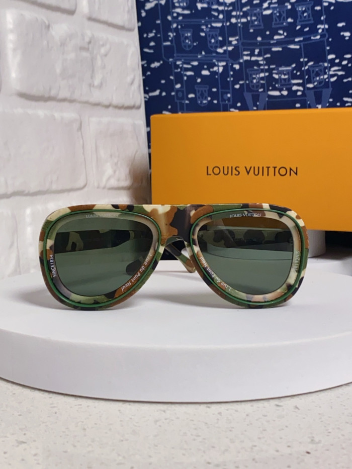 LOUIS VUITTON  SUNGLASSES-09