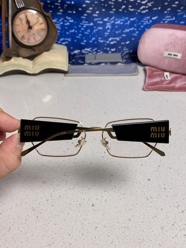 MIU MIU  SUNGLASSES-08