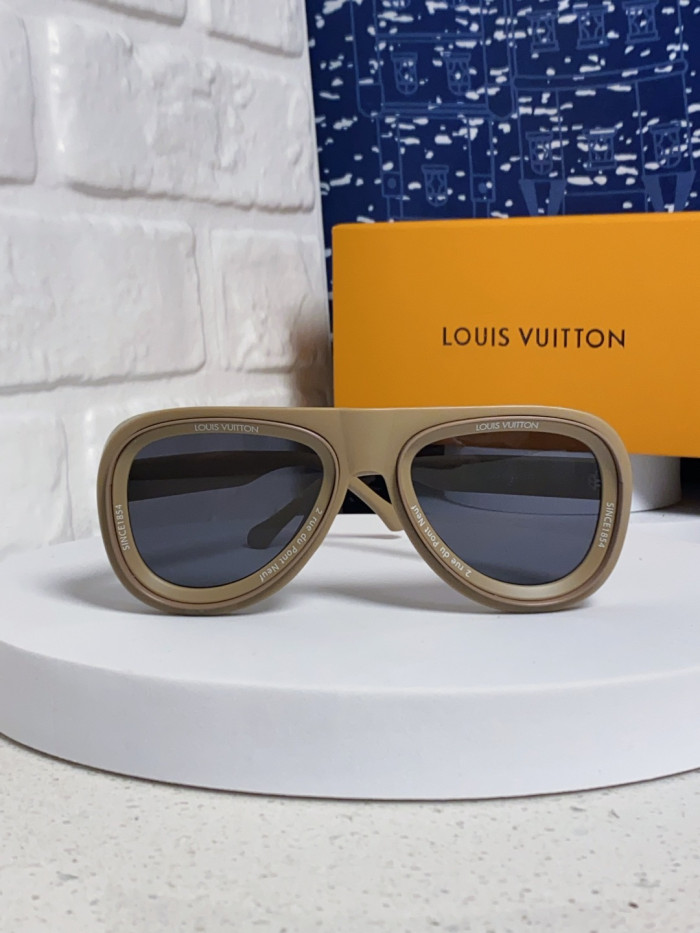LOUIS VUITTON  SUNGLASSES-09