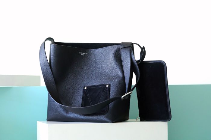 Verso Hobo SS26 “33*30*15.5CM” 059