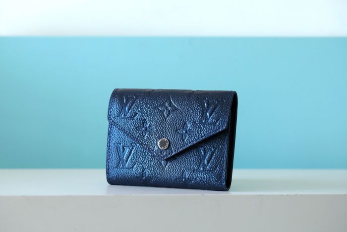 Victorine “11.94*9.4*1.52CM” 052