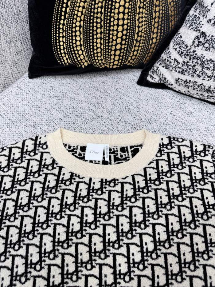 Woolen Sweater