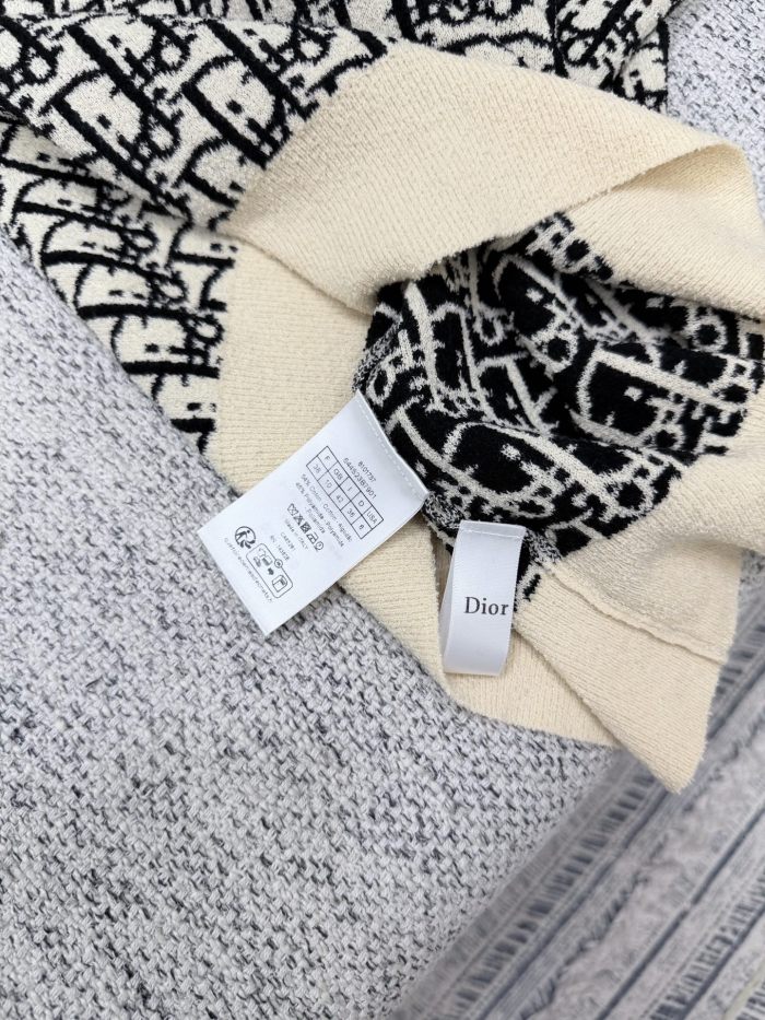 Woolen Sweater