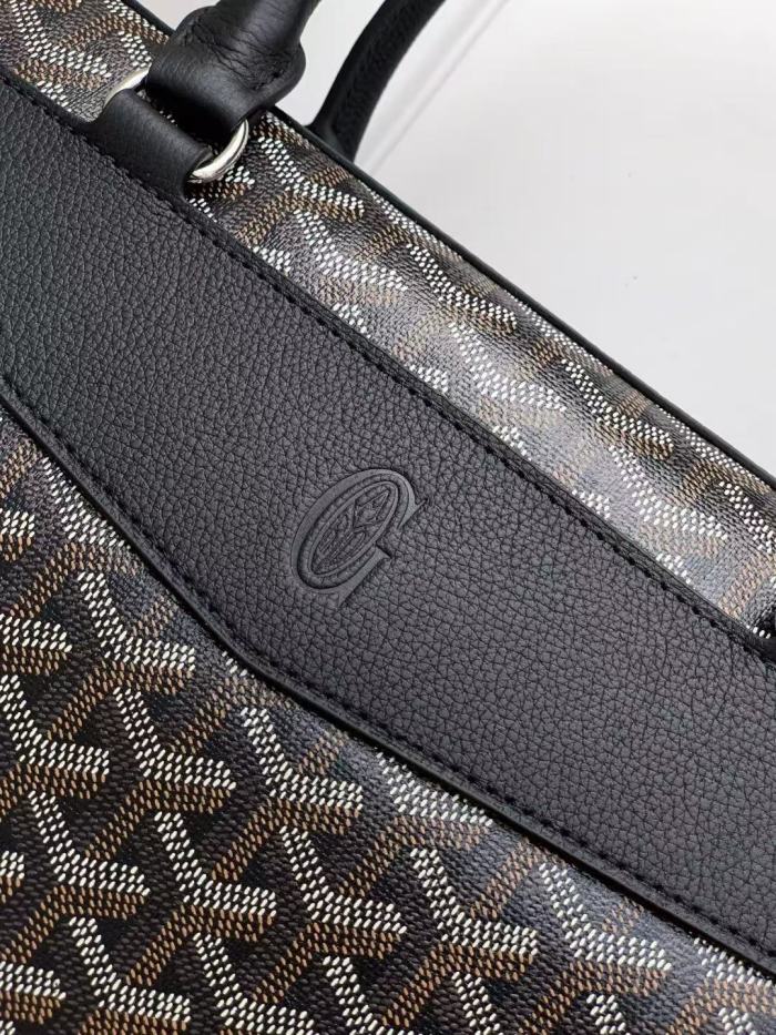 Cisalpin Document Case “39*29*9CM” 097
