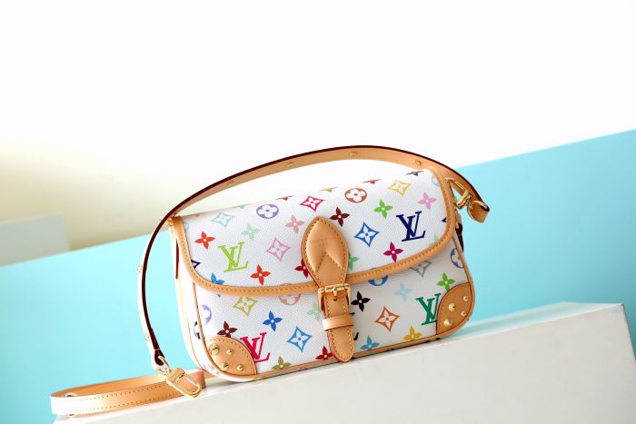 Diane Crossbady Bag “24*15*9CM” 025
