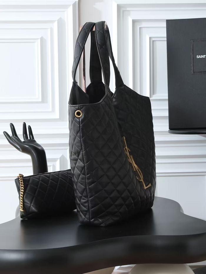 GM Icare Hobo “43*38*8CM” 008