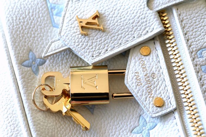 Vanity Chain Pouch “19*11.5*6.5CM” 067