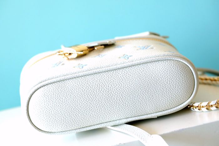 Vanity Chain Pouch “19*11.5*6.5CM” 067