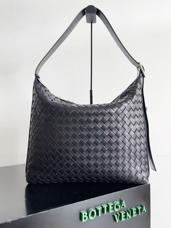 MM Traveler Hobo Bag “44*33*9CM” 0611