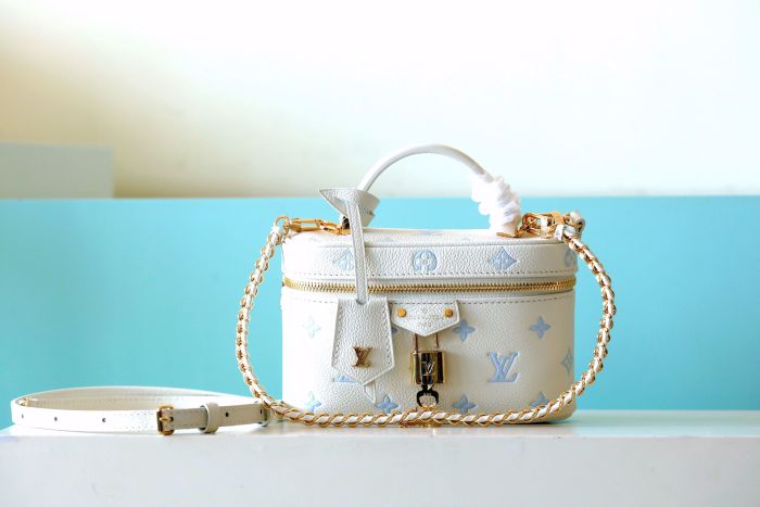 Vanity Chain Pouch “19*11.5*6.5CM” 067