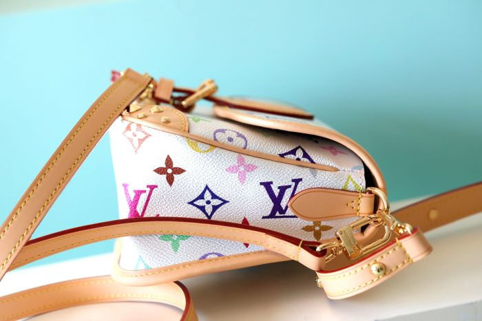 Diane Crossbady Bag “24*15*9CM” 025