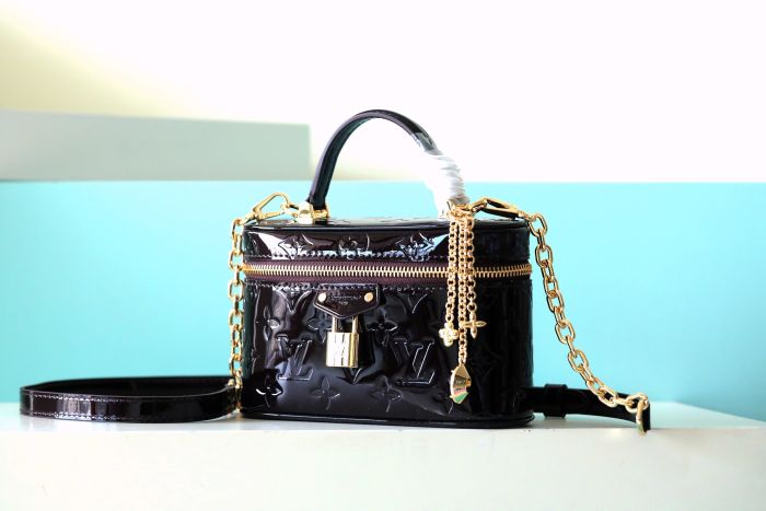 Vanity Chain Pouch “19*11.5*6.5CM” 067