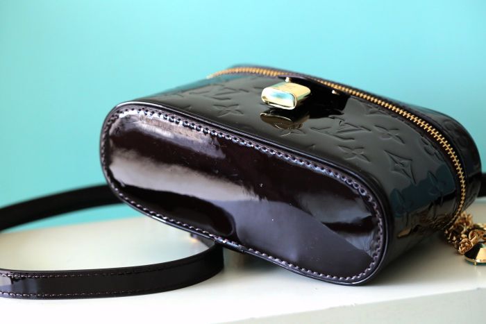 Vanity Chain Pouch “19*11.5*6.5CM” 067