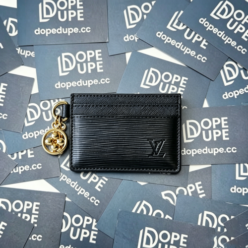 Charms Monogram Empreinte “10*7*0.3CM” 022