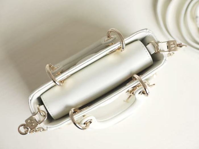 Lady Dior D-Joy “16*9*5CM” 046 