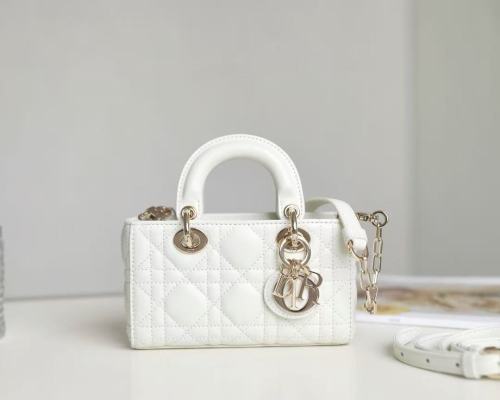 Lady Dior D-Joy “16*9*5CM” 046 