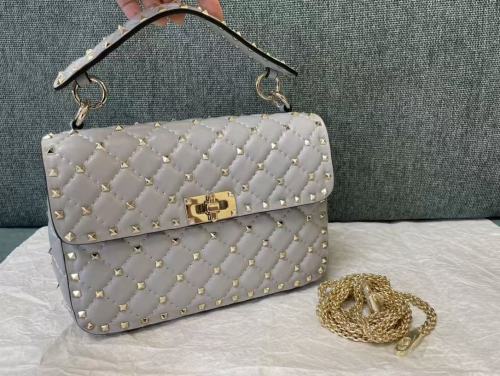 MM Rockstud Spike “48*24*13CM” 067